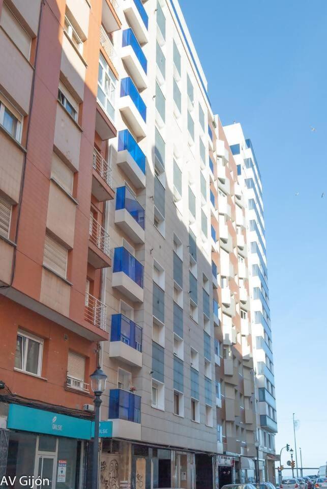 Apartamento La Playa 17 Gijon Bagian luar foto